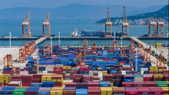 溫州港狀元岙港區(qū)新增兩大泊位正式投運(yùn)，年吞吐能力提升超百萬標(biāo)箱